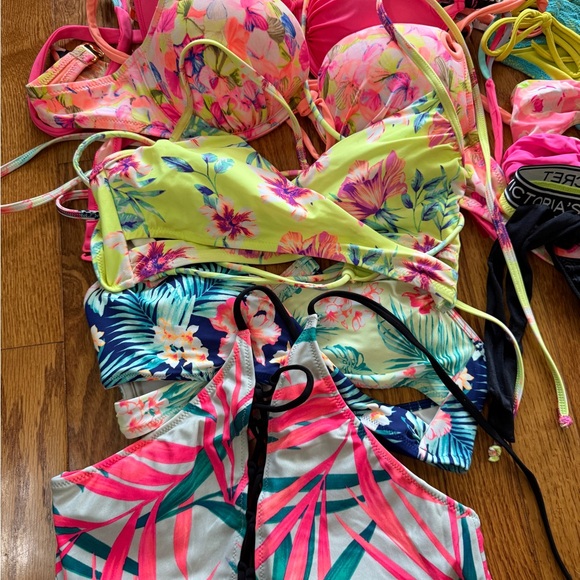 Lot of medium Victoria’s Secret pink swim bikinis medium 👙 - Picture 2 of 6